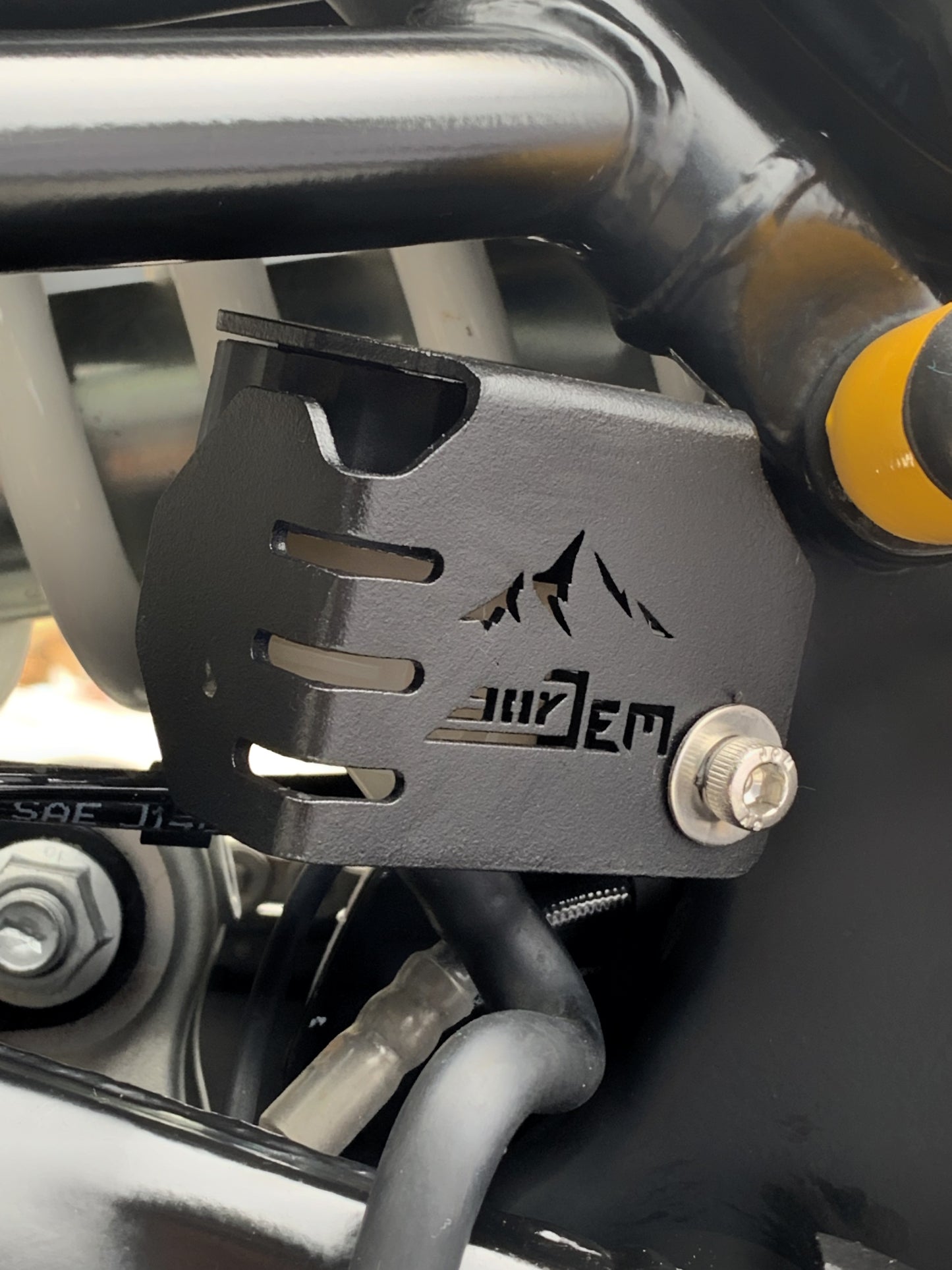 oil container guard for himalayan 450
