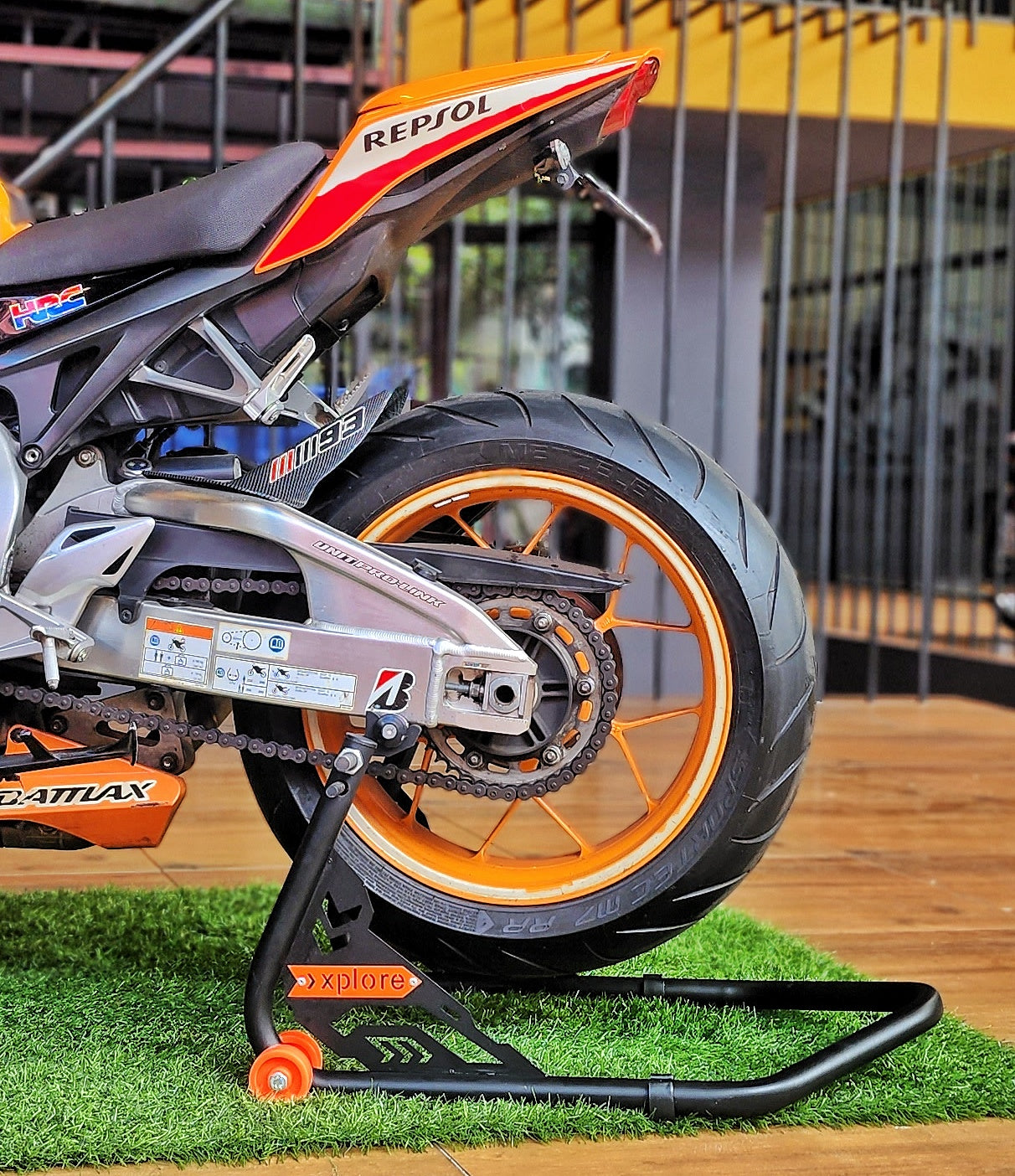 Motorbike paddock stand