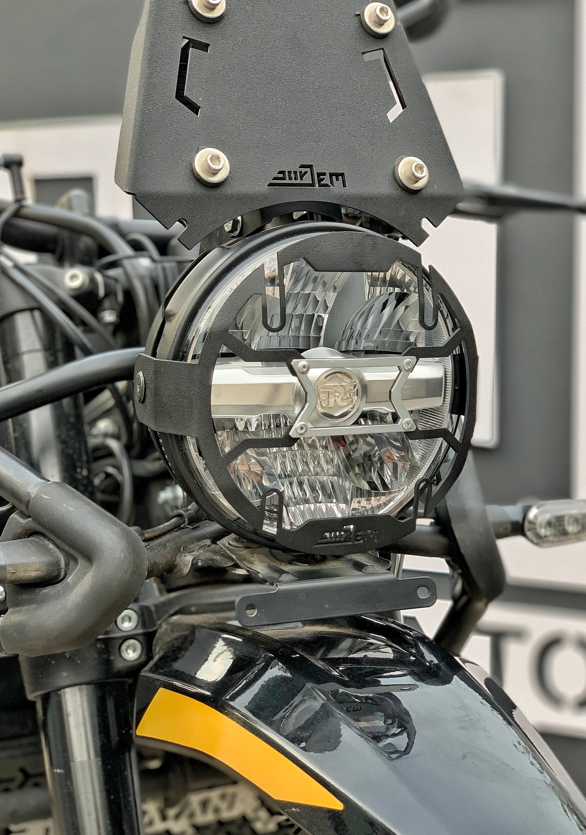 himalayan 450 headlight grill