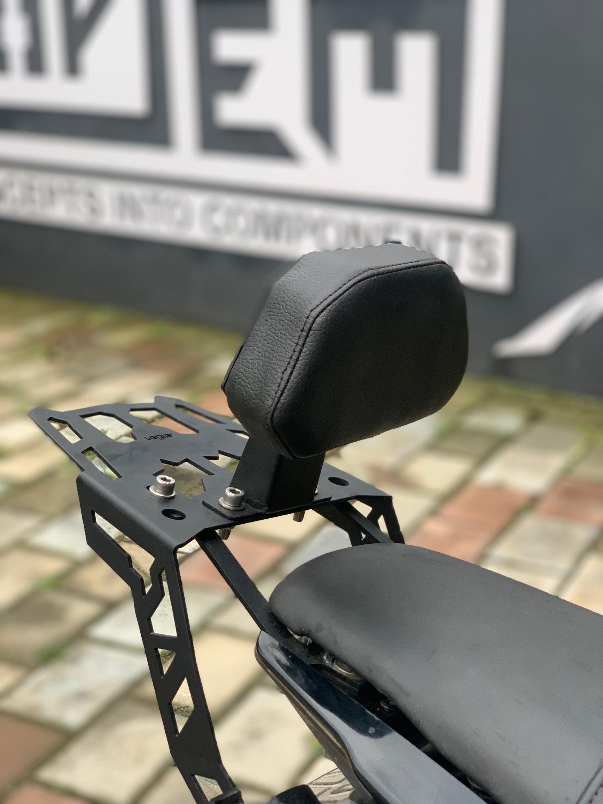 mt 15 backrest