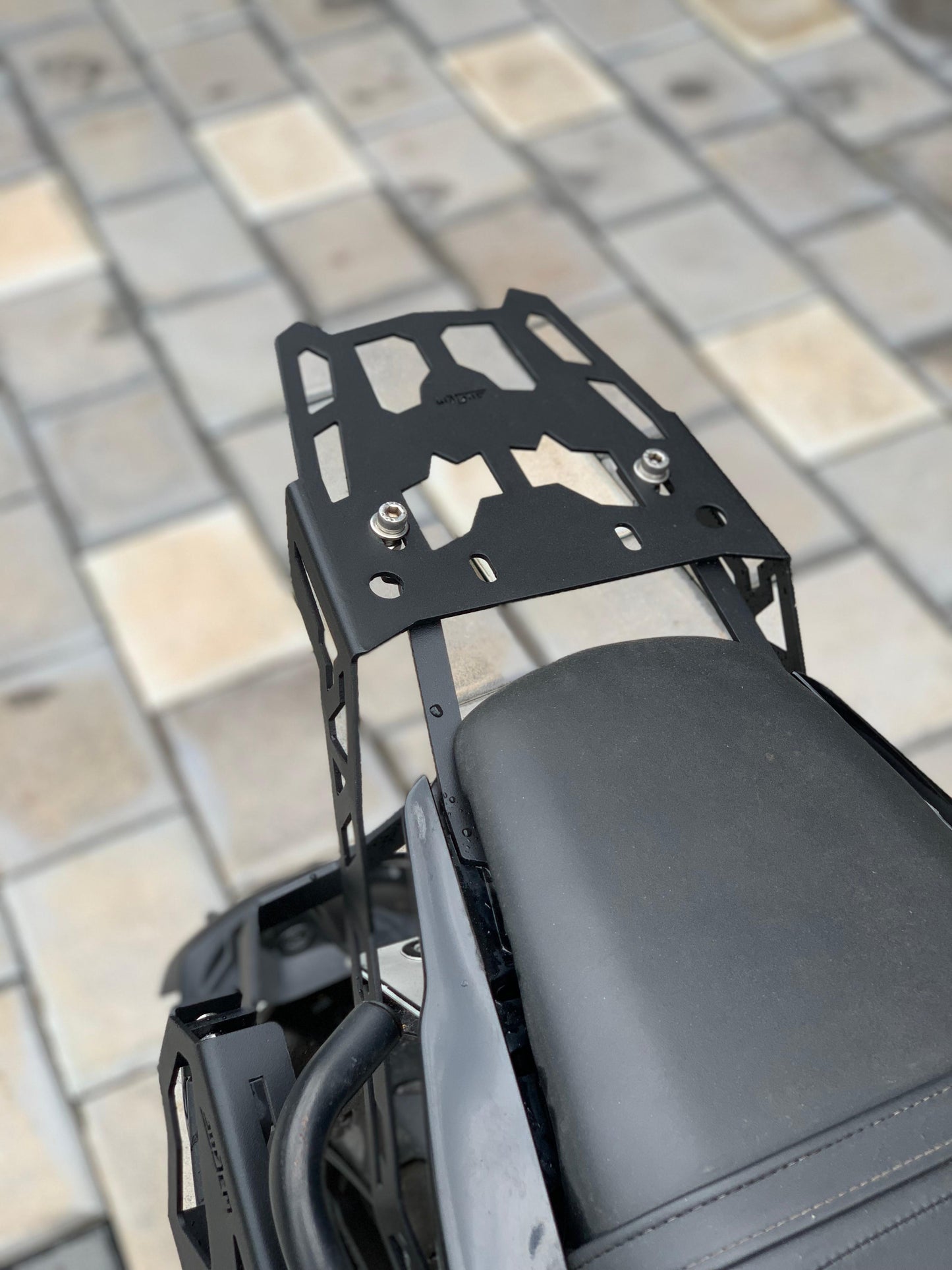 luggage carrier for mt 15