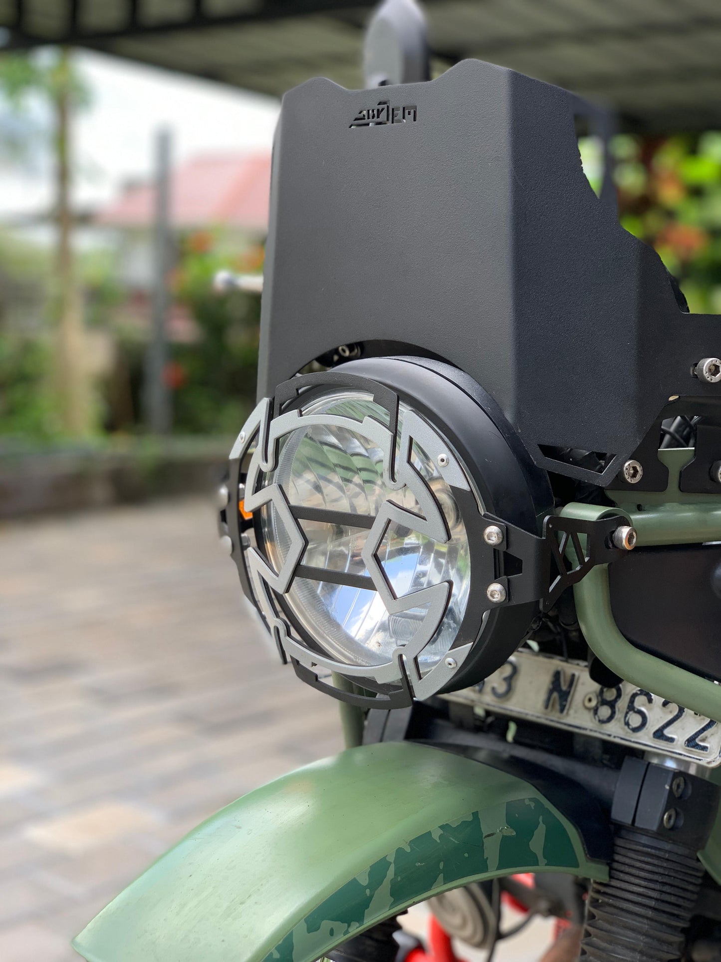 Headlightgrill for himalayan 411