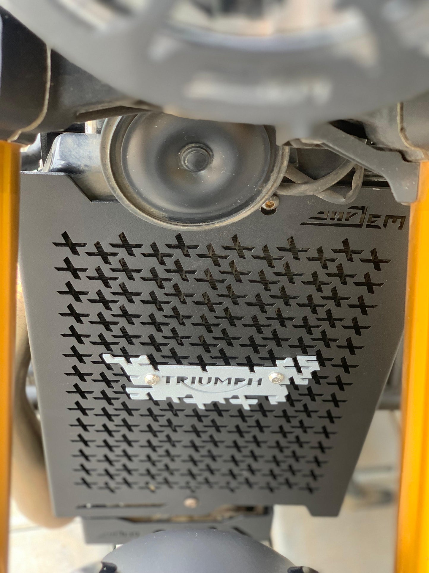 triumph speed 400 radiator guard